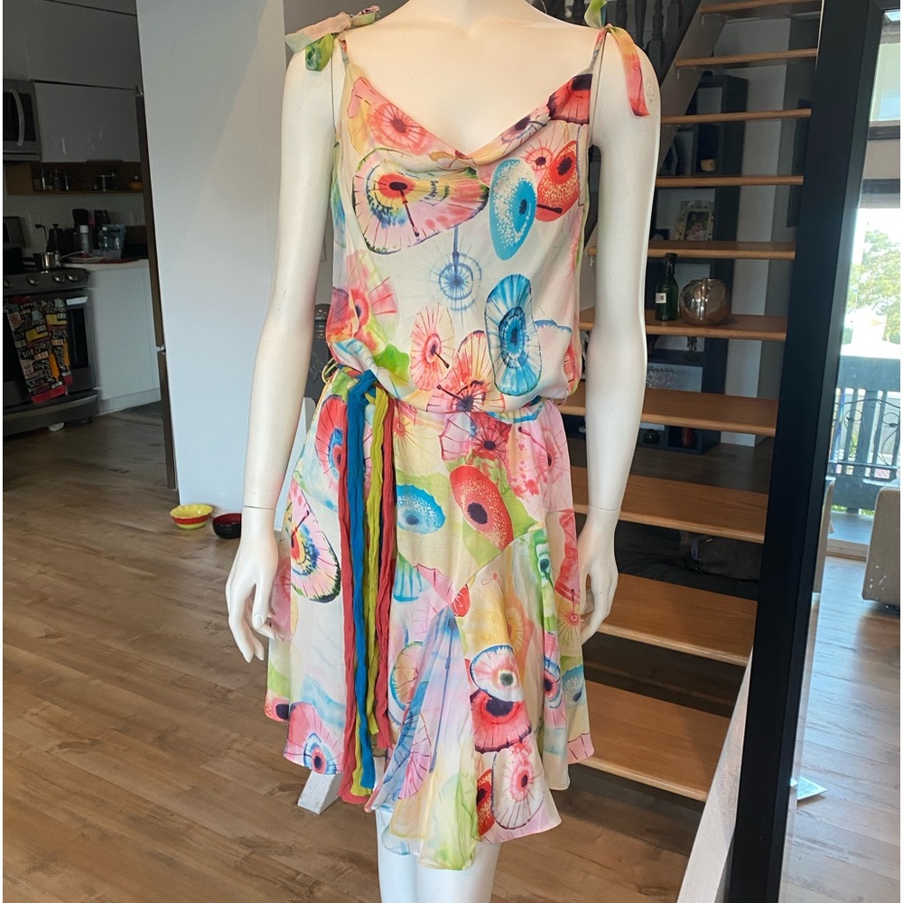 Diane Von Furstenberg vintage Y2K silk flirty dress size 8